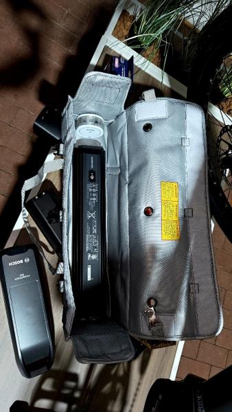 NEUE verbesserte VERSION VLITEX E-Bike Akku-Tasche (Größe XL) | Hochwertig | Getestet | Sicher Laden, lagern, transportieren | Explosionshemmend | Aufprallschutz | Spez. Gewebe kurzfristig feuerfest bis 1000 °C